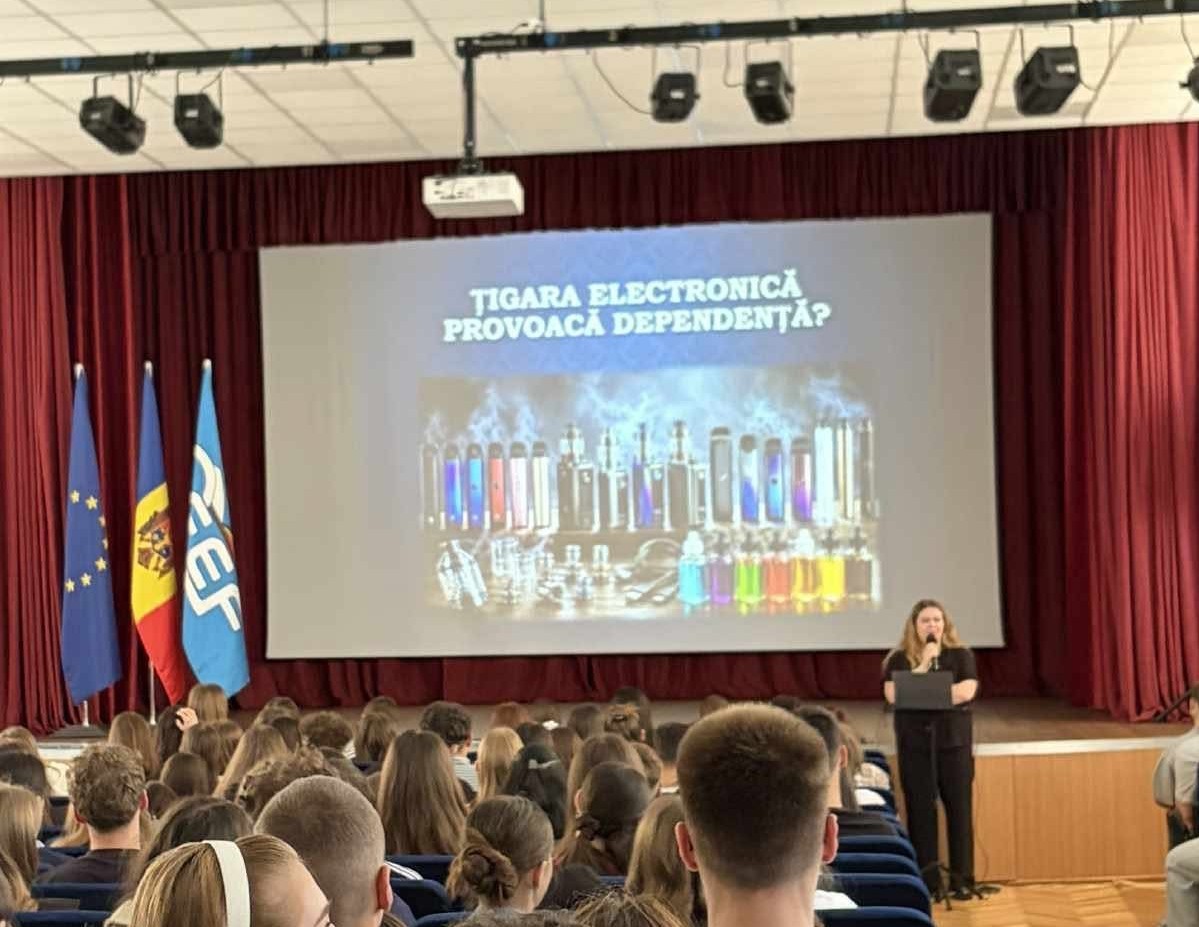 Campania „Tineri informați – viitor fără dependență” Image