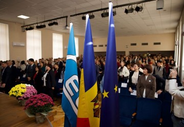 ...prin tradiție, excelență și valori... Image