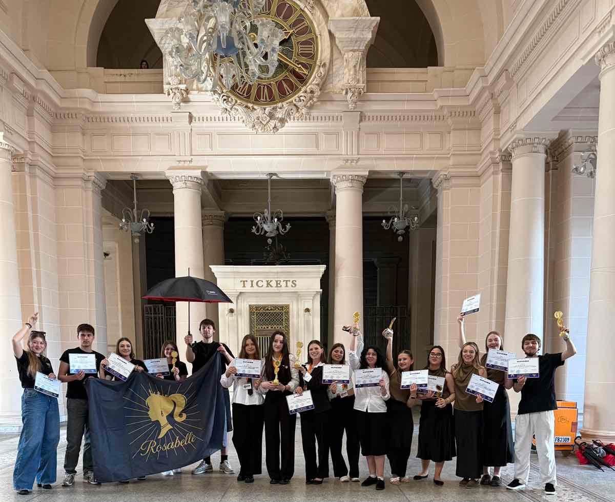 Concursul Romanian Business Challenge și Târgul Internațional al Firmelor de Exercițiu Image
